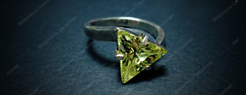 Как повысить женскую энергетику: ритуал на новое кольцо от мага Марианны