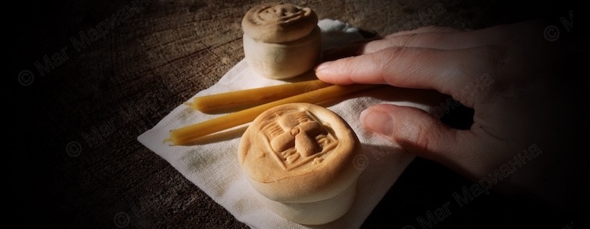 Обряд на Благовещенье с просфорами